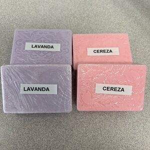Lavanda & Cereza Scented Soap Set - Purple and Pink